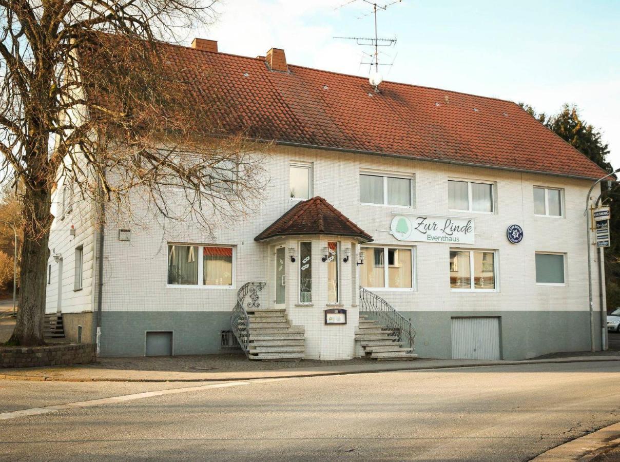 Отель Zur Linde Ottweiler Экстерьер фото
